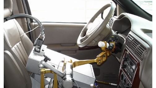 自动驾驶新解决方案：以色列研发机器人司机