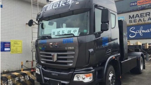 联合卡车纯电动重卡曝光 前脸印有“银隆新能源”
