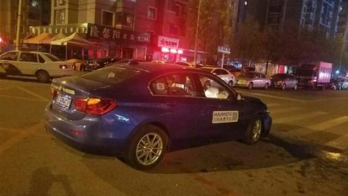沈阳共享宝马首次交通肇事：连撞3车