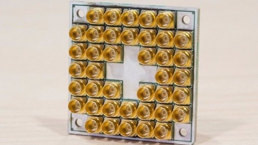 英特尔携手QuTech成功测试新型17量子位超导计算芯片