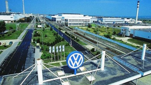 中国押宝新能源汽车 德国汽车头号大国地位不保？