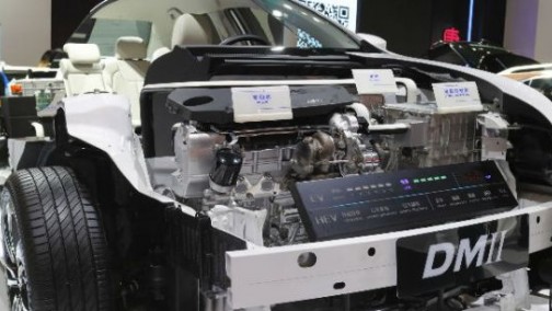 王传福宣布比亚迪重组组织架构 2025年营收冲击万亿元规模