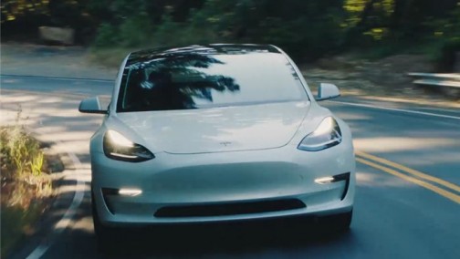 特斯拉已处于破产边缘？融资需求或达数十亿美元