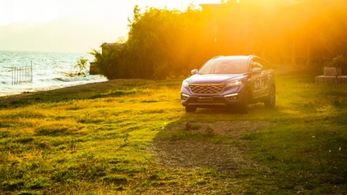 驭见美好&mdash;&mdash;一汽奔腾SENIA R9很用心