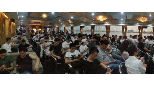 校长召集大咖武汉游轮上办鸡尾酒会，究竟发布了什么黑科技？