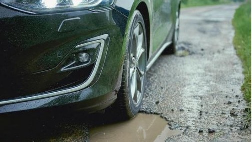 英与捷豹路虎研发平台 使自动驾驶车可检测道路