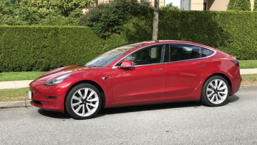 特斯拉Model 3到底抢了谁的“蛋糕”?