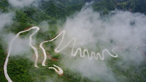全地形哈弗H9渝越8D魔幻山城