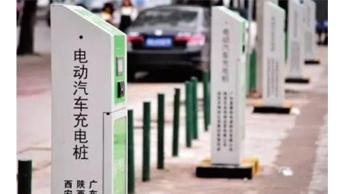 现代联手SK竞逐350kW充电桩 电动车“大功率”时代有多远？