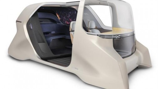 180度全景 延锋汽车首发移动出行体验舱