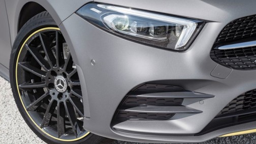 奔驰全新CLA旅行版曝光 配大尺寸双屏/3月亮相