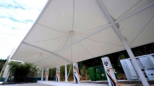 同比增长232% 1月新增充电设施4.4万台