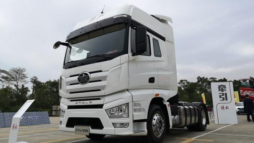 J7/新天龙/X6000同台竞技 2月牵引车市场谁能逆风翻盘？