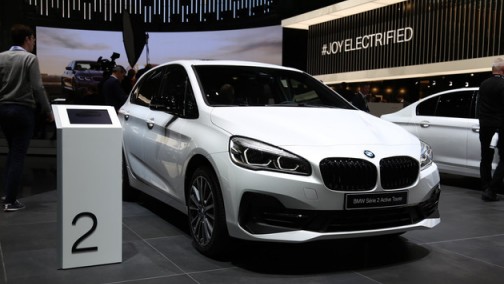 纯电续航里程进一步增加 宝马新款2系旅行PHEV亮相
