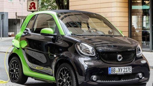 奔驰考虑与吉利合作，在中国生产纯电动smart