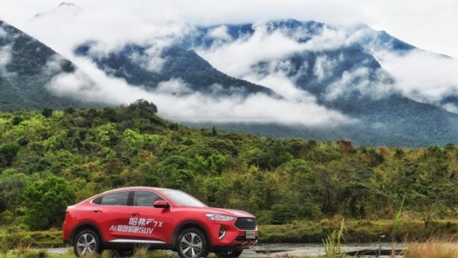 四驱是轿跑SUV标配？哈弗F7x给你行业标准！