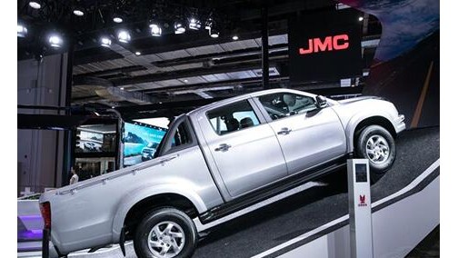 赛史品威奥与江铃汽车强强联手推出国内首款复合材料皮卡后斗