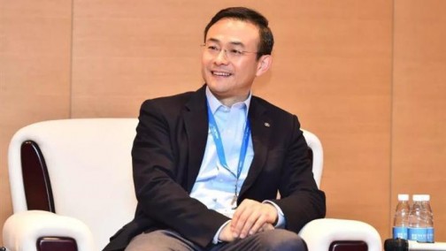 担任特别顾问 郑刚低调加入铁牛集团
