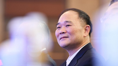 吉利失速 李书福冲高遇阻