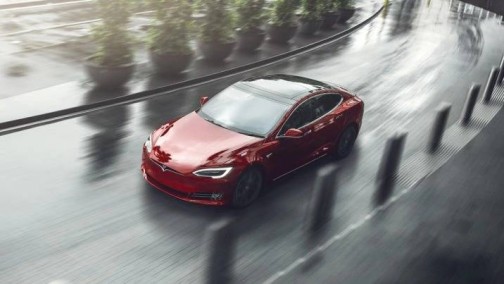 特斯拉的Model S该从保时捷Taycan身上学到些什么？