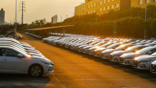 中国车市步入存量时代：产业调整寻找生存法则