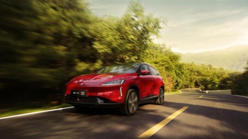 小鹏OTA，汽车界的“无限流”神作