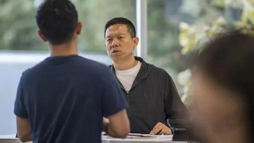 “脱身”的贾跃亭，“转型”的FF？