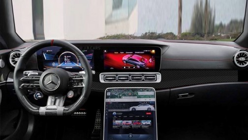 奔驰开始玩三屏了？梅赛德斯-AMG E 63 S图片曝光