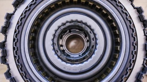 为电气化也是拼了 大众双离合变速箱为何变身“三离合”