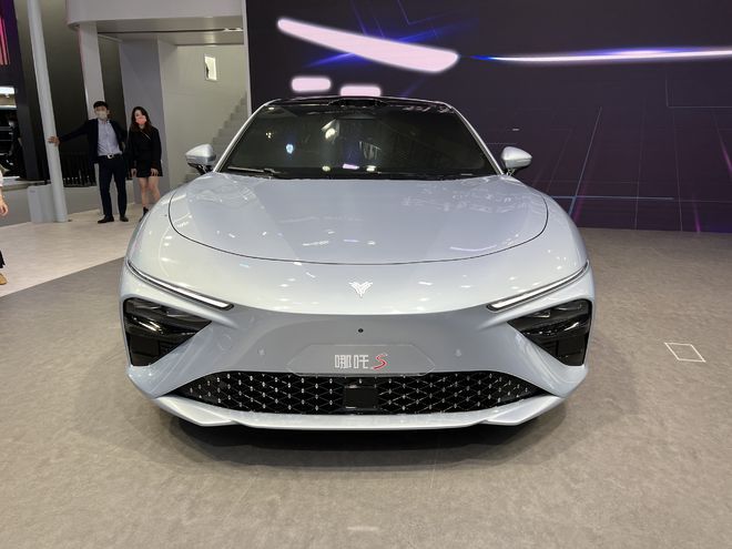 入局轿跑市场 哪吒S将于北京车展开启预售