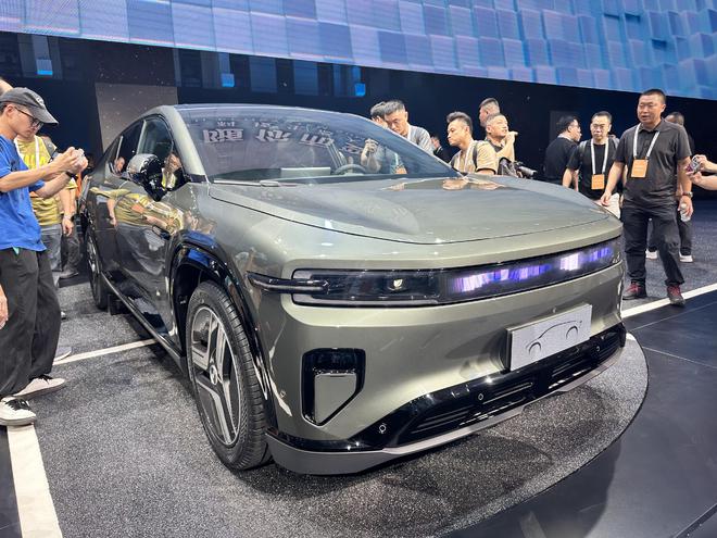 长安“新汽车”明年上 可远程自动接驾也可自动充电