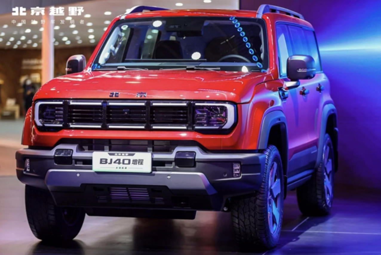 雷军李想朱华荣同场打卡，吴京聂远武大靖硬核助阵，北京越野展台火爆北京车展